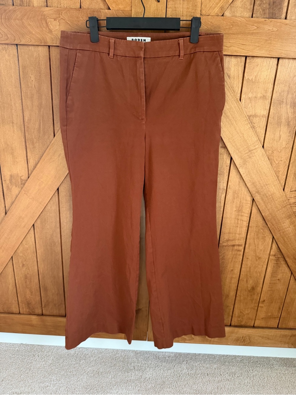 Boden Wide-Leg Trousers in Rust